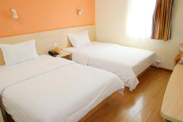 7Days Inn Wuhan Zhuankou Development Zone Jianghan University Екстериор снимка